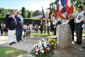 LIBÉRATION : 73 ème anniversaire  de la Libération d’Aix en Provence au carrefour RD10 et chemin de Repentance