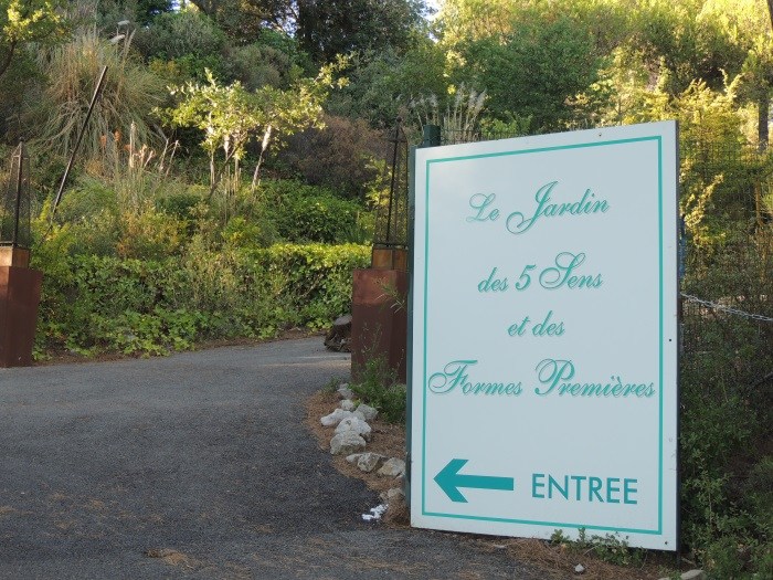JEUDI 19 juillet à 10h   – RV Jardin des 5 sens et des formes premières – Chemin de Repentance –