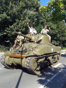 RD10 à la stèle COMMÉMORATION  75ème Anniversaire de la  LIBÉRATION d’ AIX EN PROVENCE