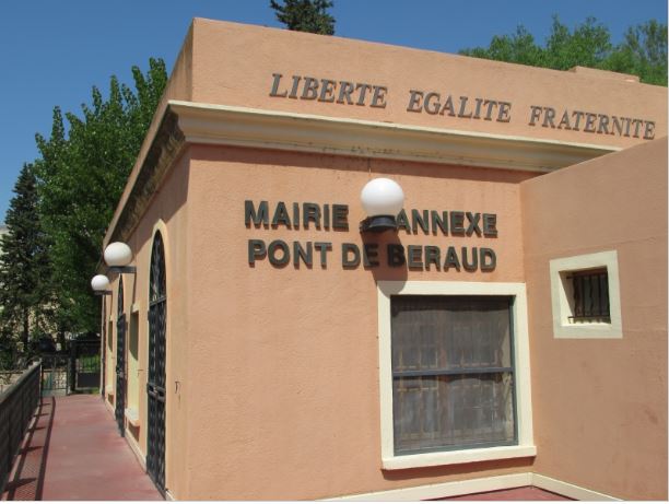 MAIRIE ANNEXE – jours de fermeture – Colis de Noël